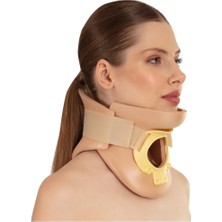 St. Morritz Philadelphia Boyunluk Trakeostomisi Açık\ Classical Philadelphia Collar-With A Tracheal Hole