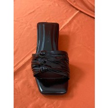 Lescarpe LES041 Siyah Düğüm Detaylı Terlik