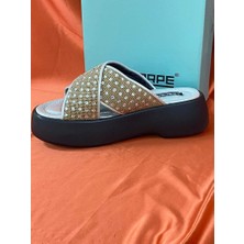Lescarpe LES042 Gümüş Ortopedik Kalın Taban Taşlı Günlük Kadın Terlik