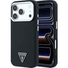 iPhone 18 Pro Max Kılıf Guess Orjinal Lisanslı M-Safe Şarj Özellikli Grained Triangle Kapak Siyah