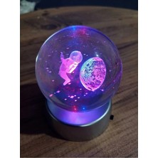 St. Morritz Işıklı Cam Küre Astronot 2
