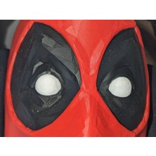 Sürpriz Deadpool Kulaklık Tutucusu - Gerçek Boyutta