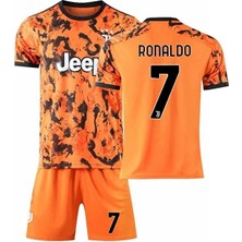 Legent Lady Juventuss 2020/21 Sezonu Cristiano Ronaldo Deplasman Çocuk Forması 4'lü Set