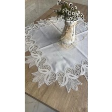 Kayla Kreme Krem 88X88 cm Fransız Dantel Detaylı Kare Sehpa Örtüsü Şık Tasarım