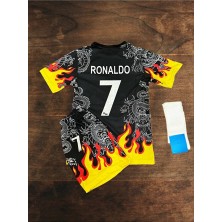 Legent Lady Yeni Sezon R./madrid Alevli Desenli Ronaldo Cr/7 Özel Çocuk Forması 3 Lü Set