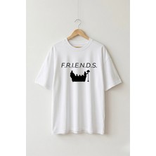 La Bjorn Oversize Kadın Beyaz Friends Koltuk Silüet Baskılı Tişört