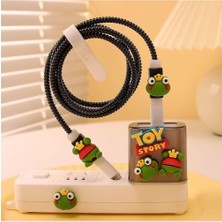 Özkaya Store iPhone 18W/20W Ile Uyumlu Şarj Kılıfı, Şarj Kablosu Örme Aparatı, Toparlayıcı, Kablo Koruyucu, Toy Story Kurbağa