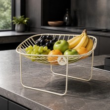 Gastrometa Krem Metal Meyve ve Sunum Sepeti – Kare Formlu Yüksek Ayaklı Tasarım – 27,5 x 27,5 x 17 cm