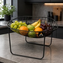 Gastrometa Siyah Metal Meyve ve Sunum Sepeti – Kare Formlu Yüksek Ayaklı Tasarım – 27,5 x 27,5 x 17 cm