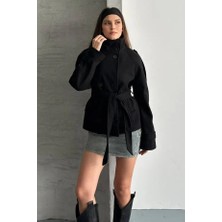 Moda Durağı Arven Dik Yaka Kuşaklı Kısa Astarlı Kaşe Kaban Siyah