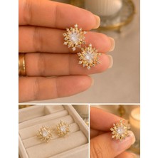 Mare Butik Gold Zirkon Taşlı Işık Yıldızı Küpe