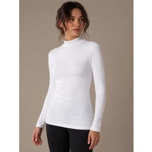Kadın Beyaz Yarım Balıkçı Yaka Uzun Kollu Body