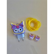 Happy Trend (5829) Şarj Aleti Kılıfı & Kablo Koruyucu Set – iPhone 18W/20W Uyumlu | Figürlü Adaptör Kılıfı, Kablo Düzenleyici, Şarj Ucu Koruyucu – 4'lü Set
