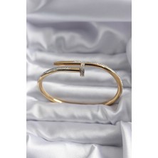 Hayat Store 316L Çelik Gold Renk Çivi Model Zirkon Taş Detay Kadın Bileklik - Lisinya