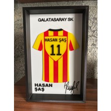 Riva Self Hasan Şaş 11 Numara 21,5X14 cm 3D Baskı Çerçeveli Dekoratif Futbolcu Tablosu