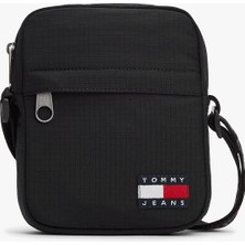 Tommy Hilfiger Erkek Tjm Essential Daily Ripstop Çapraz Askılı Çanta Siyah Renkli Şık Tasarım
