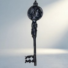 Gees Global Vintage Sezar Figürlü Dekoratif Anahtar Biblo 270X66 mm