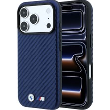 iPhone 18 Pro Kılıf Bmw Lisanslı M-Safe Şarj Özellikli Pu Karbon Tasarım Metal Logolu Kapak Lacivert