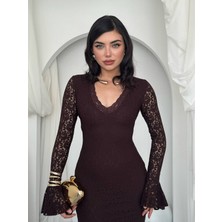 Moda Days Kadın Kahve Dantel Midi Elbise V Yaka Uzun Volan Kollu Vücuda Oturan