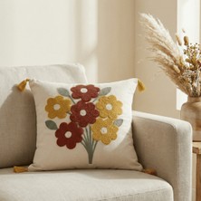 Destiva Home Renkli Çiçek Buketi Punch Nakışlı Püsküllü Dekoratif Gizli Fermuarlı Pamuk Kırlent Kılıfı 42X42 cm