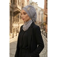 Aisha's Design Dekolte Kapatabilen Gold Aksesuarlı Hazır Türban,Gri,HT-11A