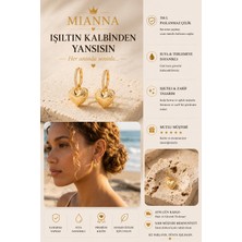Mianna Kadın Gold Kalp Küpe – Taşlı Halka Detaylı Parlak Kalp Tasarım Şık Küpe