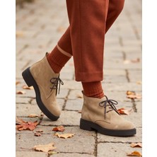 Futsi Shoes Aspen Camel Hakiki Süet Deri Bağcıklı Kısa Günlük Kadın Bot