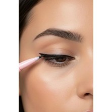 Esranın Dünyası Miniso Lisanslı Minimalist Serisi Kesik Uçlu Eyeliner – Ince ve Kalın Çizgi Kontrolü Sağlayan Siyah Eyeliner (01 Siyah)