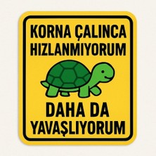 Acemi Sürücü Kaplumbağa Tasarımlı Dekoratif Araba Sticker, Sarı Zemin Üzerine Yeşil, Türk�