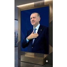 Elmas Dizayn Recep Tayyip Erdoğan Reis Başkan Başkomutan Uzun Adam Rte 4mm Tamperli Uv Baskı Cam Tablo Ev Ofis Duvar Dekor Hediyelik Tablo Premium Marka Canlı Deluxe UHD Baskı Gerçek Cam