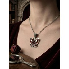 Velcari Kadın Çelik Zincirli Kırmızı Mine Skull Kelebek Figürlü Gotik Kolye