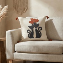 Destiva Home Renkli Kedi Motifli Punch Nakışlı Dekoratif Gizli Fermuarlı Pamuk Kırlent Kılıfı 42X 42 cm