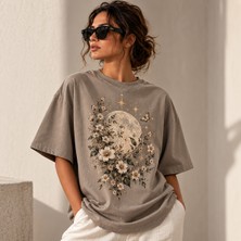 Velaura Studio Çicekli Ay Desenli Oversize Kadın T-Shirt