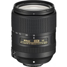 Nikon 2216 Af-S Dx 18-300 mm 1:3.5-6.3g Ed Vr Seyahat Zoom Objektifi (Lc-67 Ön Kapak ve Lf-4 Arka Kapak Dahil, Görüntü Sabitlemeli) Siyah
