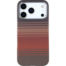 Teleplus iPhone 18 Pro Kılıf Gradient Ultra Ince Karbon Manyetik Şarj Özellikli 0.4mm Kapak