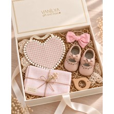 Vanilya Gift Kız Bebek Hediye Seti Yenidoğan Bebek Hediye Kutusu