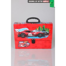 Hello Kitty Lisanslı Hot Wheels Saplı Çanta Tekli Dekomus Cep Defteri Hediyeli