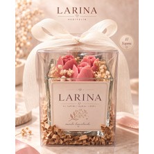 Larina Hediyelik Larina El Yapımı Gül Tasarımlı Kare Cam Kokulu Dekoratif Mum Hediye Seti