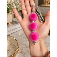 Çeram Pembe Kadife Top Anahtarlık Charm