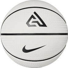 Nike Playground 8p 2.0g
