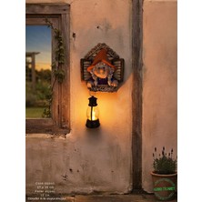Gobo Fenerli Welcome Cüce Kız Dekoratif Kapı ve Duvar Süsü (Renk Seçenekli) 17X15 Cm.