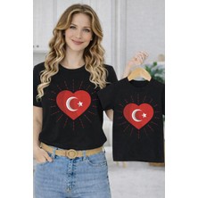 Vodexa Anne Ünisex Çocuk Kombin Oversize Tişört Twin T-Shirt Kalpli Bayrak Baskılı