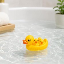 Kazan Hobi Anne ve Yavru Ördek Banyo Oyuncak Seti, Suda Yüzen Sevimli Çocuk Banyo Oyuncağı