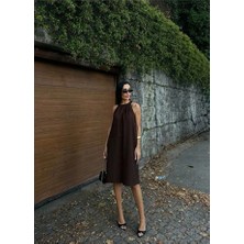 Nido Moda Kadın Halter Yaka Cepli Dökümlü Midi Elbise