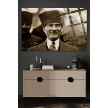 Esranın Dünyası Atatürk Gülerken 4mm Kırılmaz Temperli Yüksek Çözünürlüklü Cam Tablo