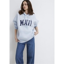 Mavi M1600361-70717 Mavi Logo Kapüşonlu Sweatshırt Uçuk Mavi Kadın Sweatshirt