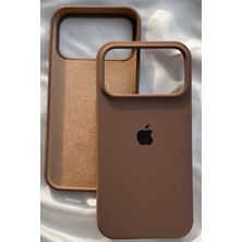 iPhone 17 Pro Için Kılıf Lansman Logolu Içi Yumuşak Kadife 17 Pro Kılıfı Silikon Kahverengi