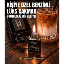 Alyora Kişiye Özel Isimli Çakmak – Lazer Kazıma Futbol Takımı ve Aile Temalı Metal Çakmak – Hediyelik