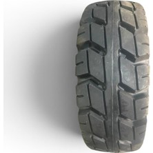 18X7-8 Siyah Özler Segmanlı Dolgu Forklıft Lastığı