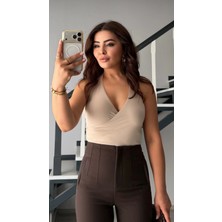 Elisin Taş Halter Yaka Kruvaze Bluz